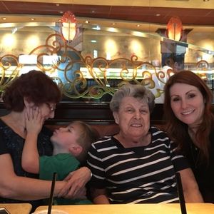 Meet your Posher, Robin